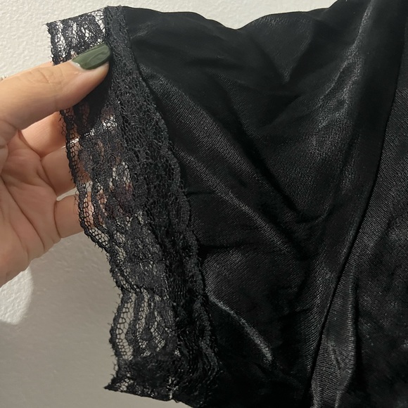 Black Tie Up Top - Picture 7 of 8